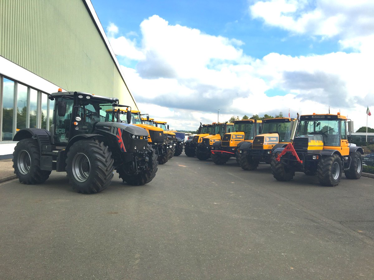 JCBagriculture's tweet photo. A farming icon through the ages. You're looking at 25 years of Fastrac innovation here but our question is, which one was your favourite and why?! https://t.co/82BDQmQLUP
