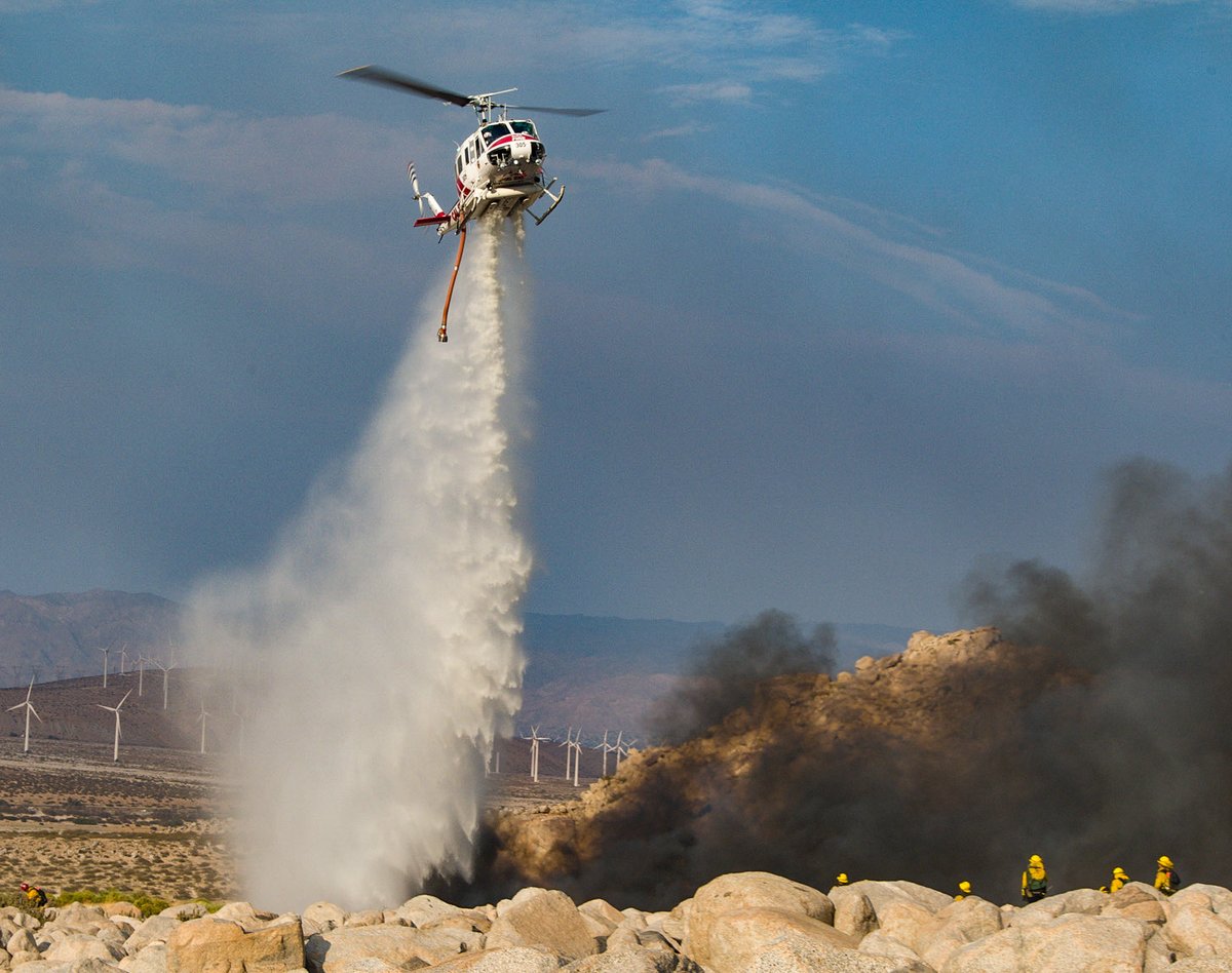 firevalleyphoto's tweet image. #SnowFire some shots from today.