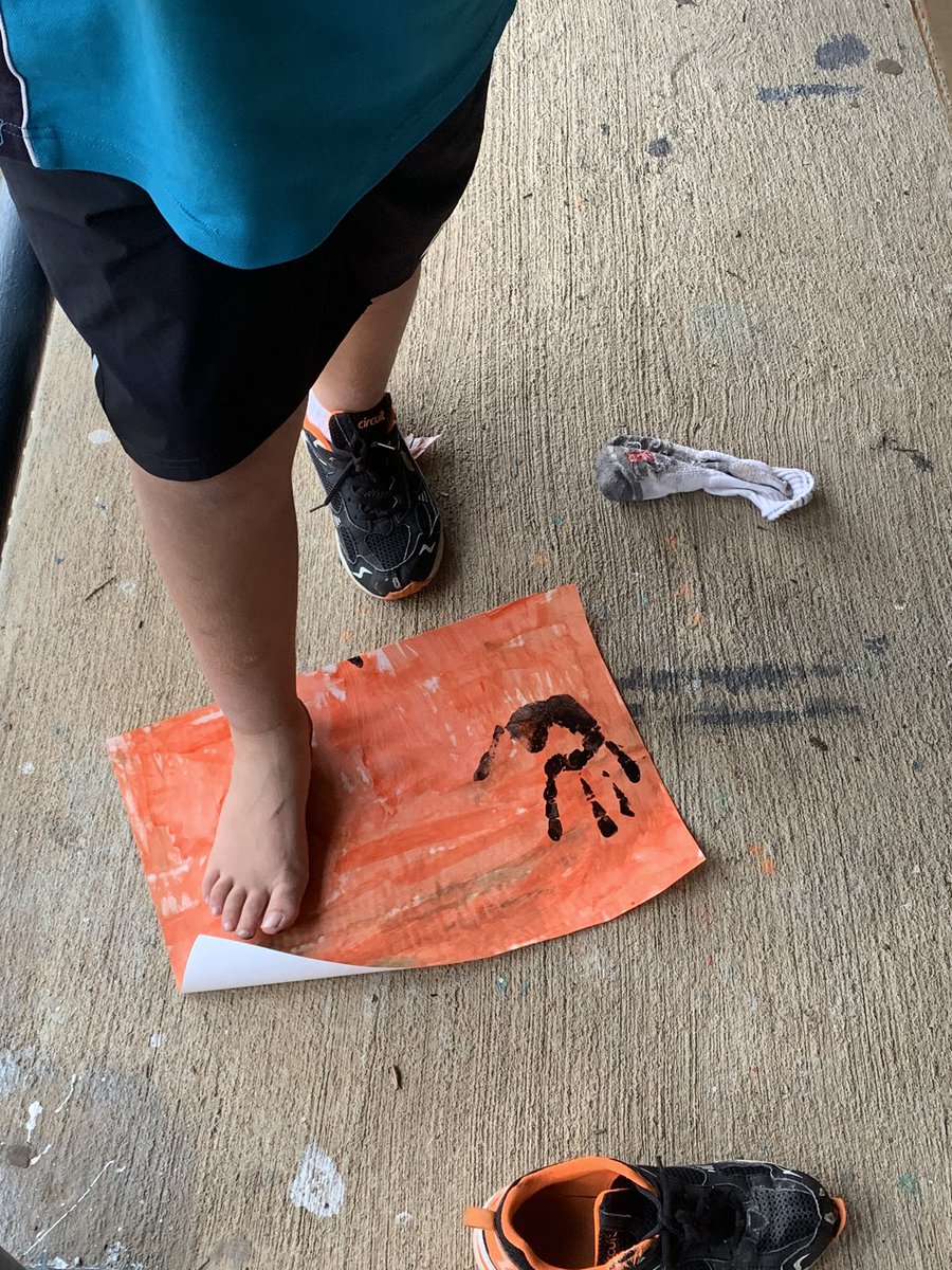 mrchristaylor22's tweet photo. BroSpeak at BPS. Some creative designs for our “It Always Was And Always Will Be” artworks!! @lyndall_hayton @Ly_Huynh_ @BecWest81 @InspiredEducat1 @nathdavis11 @Bonnyrigg_PS https://t.co/WYHphVvH9o