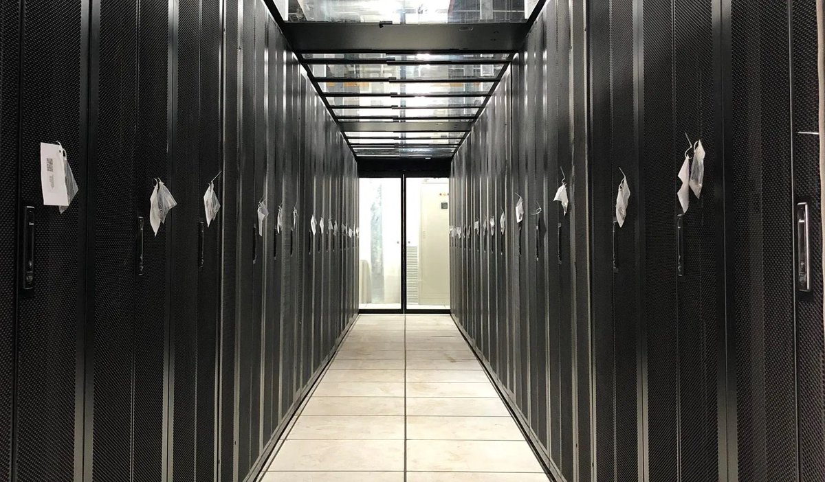 👏 #DeltaElectronics makes history in #Vietnam with the first ever @UptimeInstitute certified #green #datacenter!

Read more at w.media/news/delta-com…

#datacenters #sustainability #greendatacenter #environment #delta #hanoi #telecom #telecommunications #uptime #uptimeinstitute