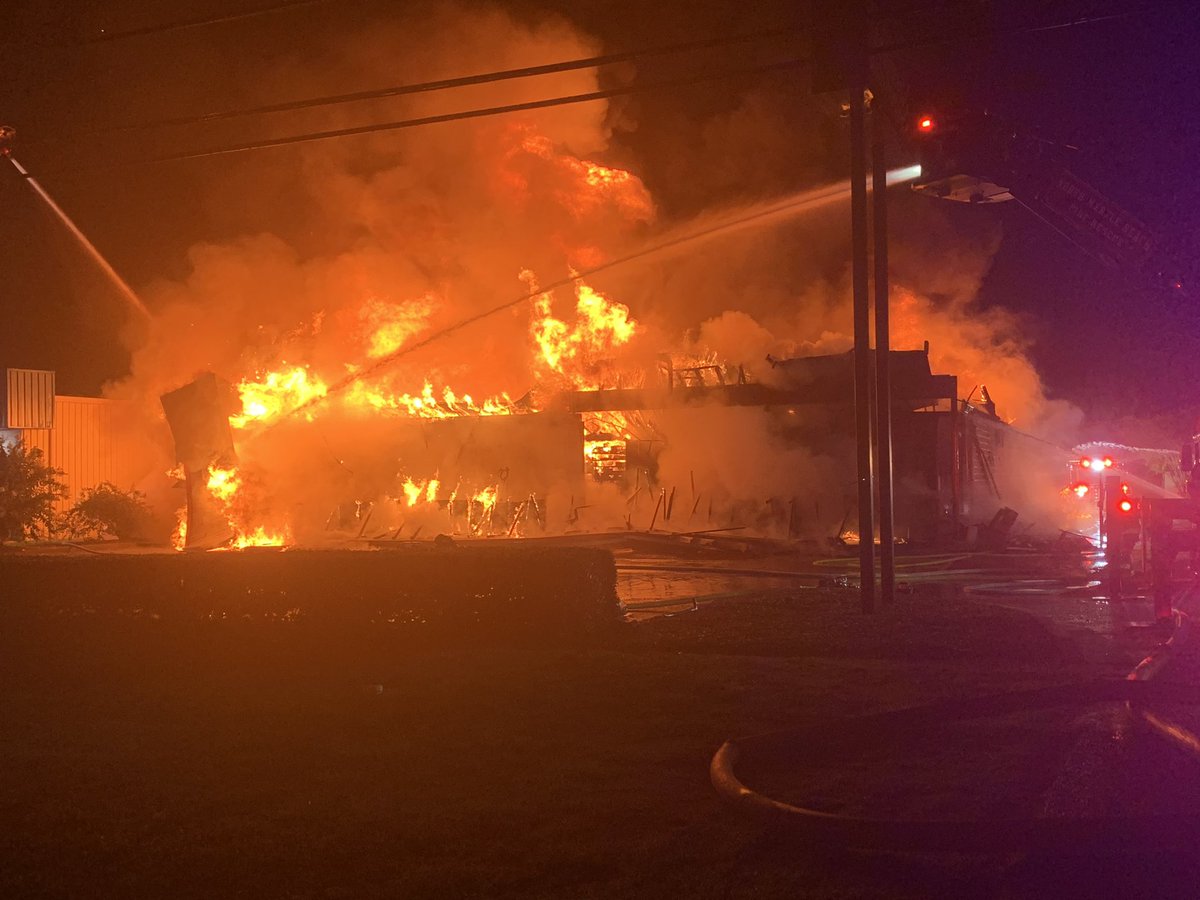 All Lanes of Hwy 17 are closed in the 800 North Block as crews work a multi alarm fire at the Advanced Auto Parts.
