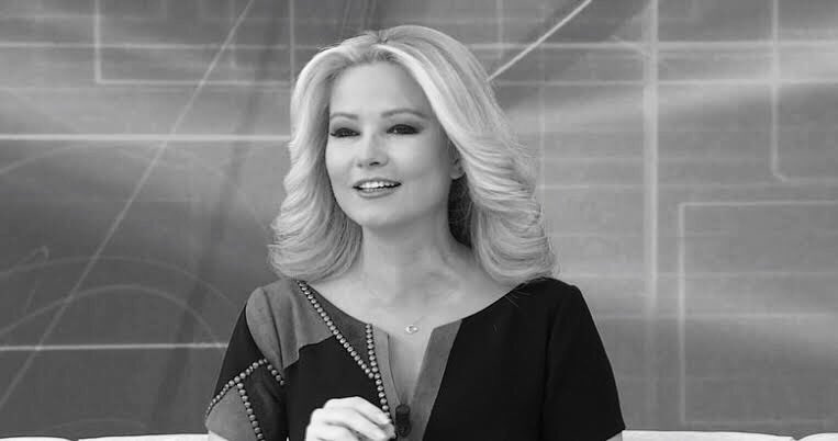 Sevgili Müge Anlı ;
Herkes her şeyin farkında olmakla birlikte siz fikri hür, vicdanı hür, irfanı hür bir Türk kadınısınız! Bunca yıldır sen bizleri savundun - sonuna kadar savaştın ve şimdi sıra bizlerde! #mugeanliyalnizdegildir