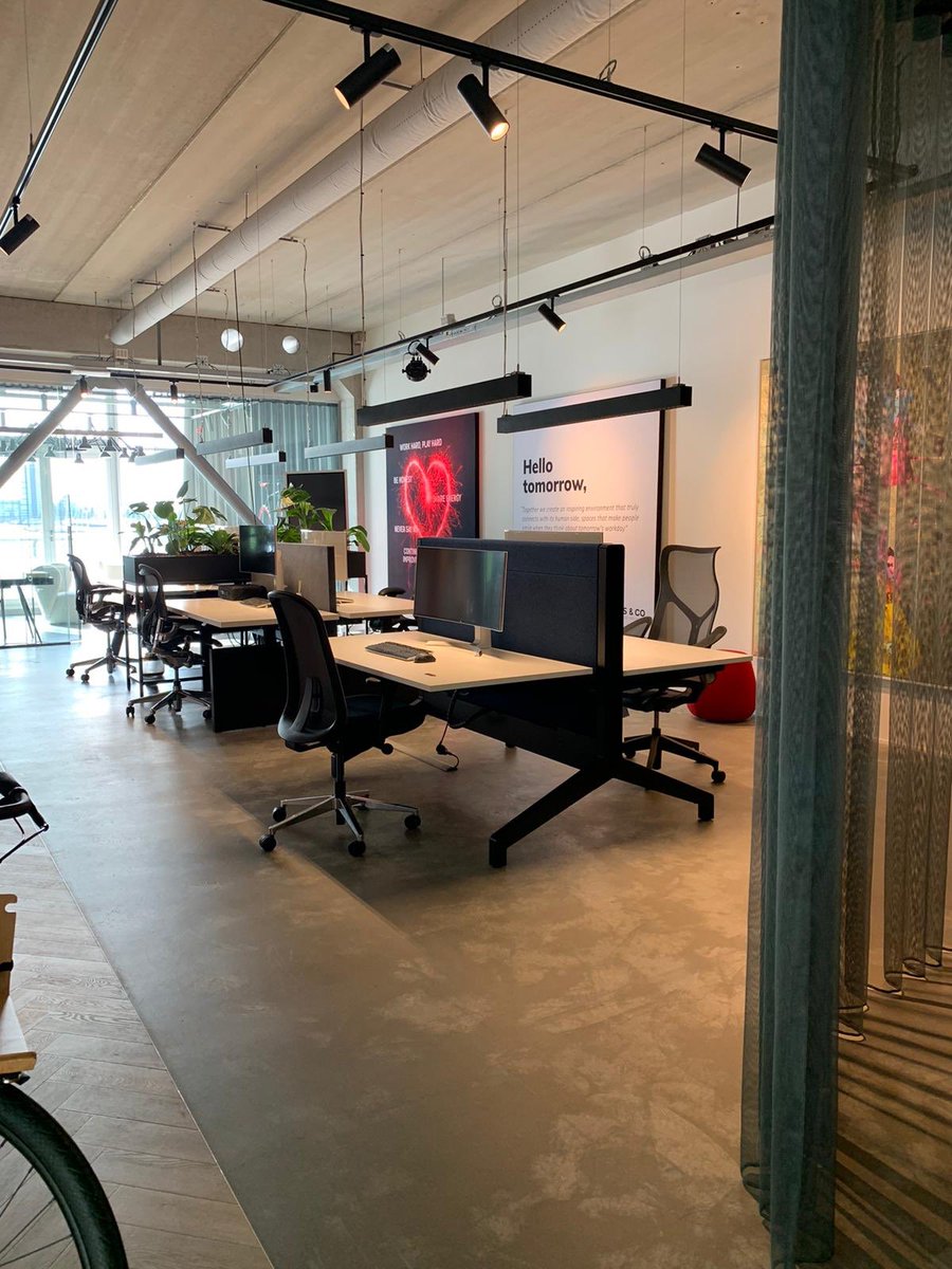 drenteaoffice's tweet photo. We kunnen eindelijk weer wat laten zien! Primeur met #drentea Ypsilon op #glueamsterdam #vepadrentea #brothersandsons https://t.co/6o9Jel4BID