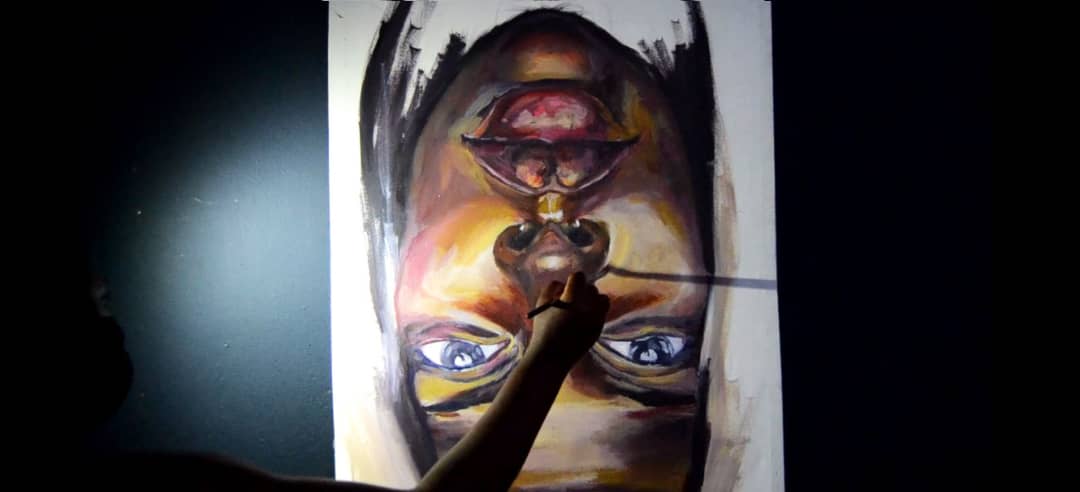 DebbieMwema's tweet photo. So many challenges are encountered when am creating, aside from dealing with the piece, I also deal with power shortages making my evening painting sessions difficult to do. https://t.co/ESXqGoGLX8