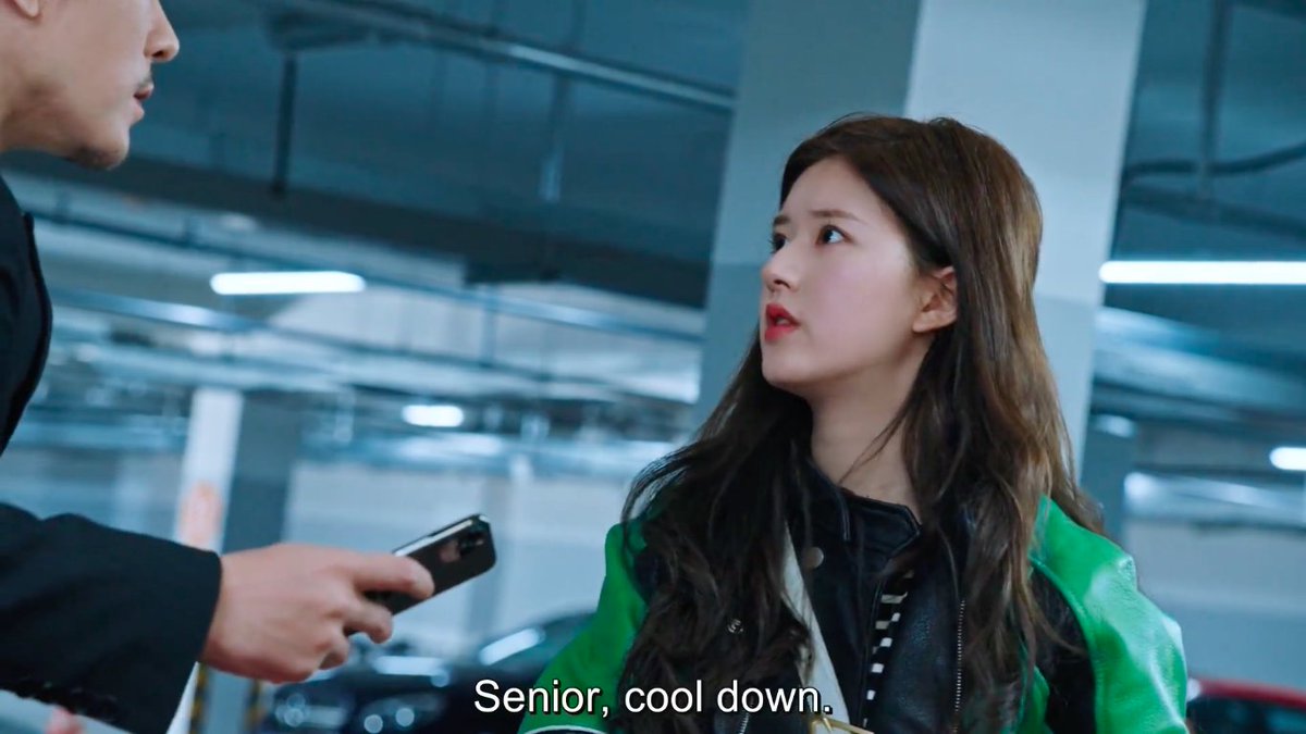 DramaFeverG1's tweet photo. She called him SENIOR again. I know that this drama has an age gap but does she need to emphasize it over and over?!
#DatingInTheKitchen #ZhaoLusi #ShenLin #DramaPilotSeries https://t.co/2pXsaYEw4q
