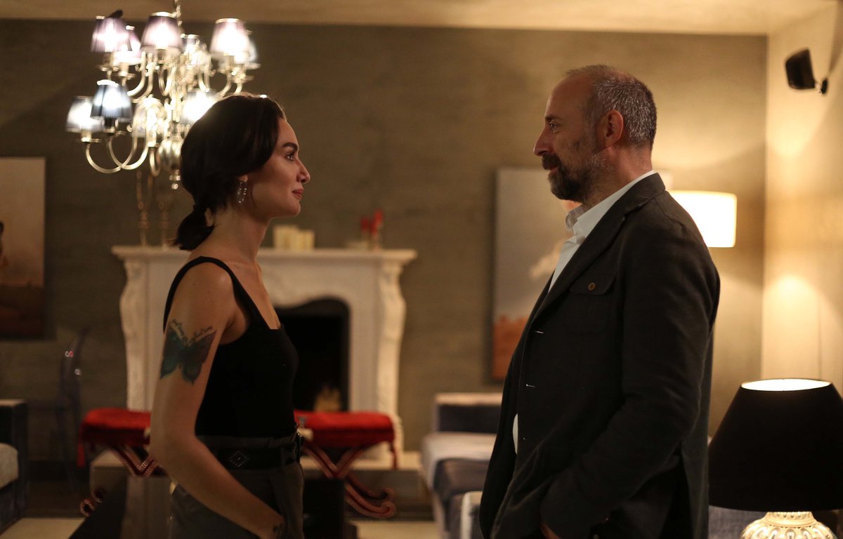 Вавилон субтитры. Аниме детектив вавилон. Вавилон субтитры. Вавилон аниме синобу кудзиин. Доктор шмидт вавилон берлин.