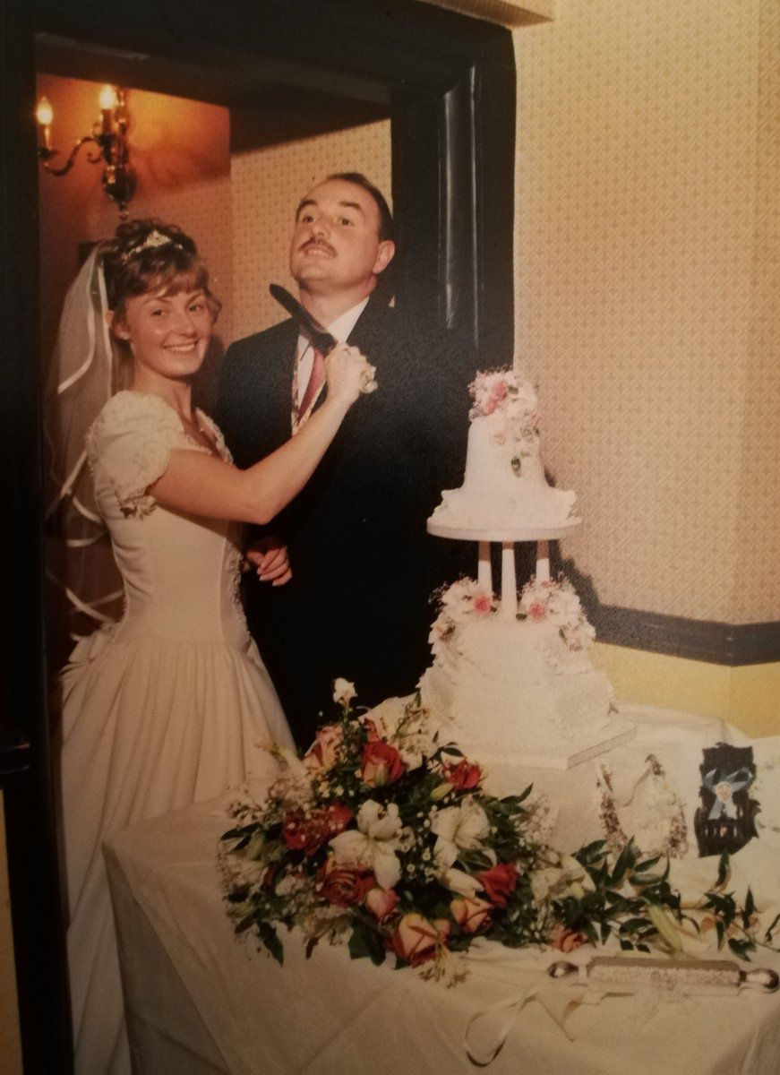 kezzholmes's tweet photo. 22 years married to Mr Holmes..if I'd followed through with this act I'm sure I'd have been released by now 🤔😂
Only joking @kyleholmes59 for every bump and pothole in the road I've had my best friend by my side xxx https://t.co/nQpcbrtXFq
