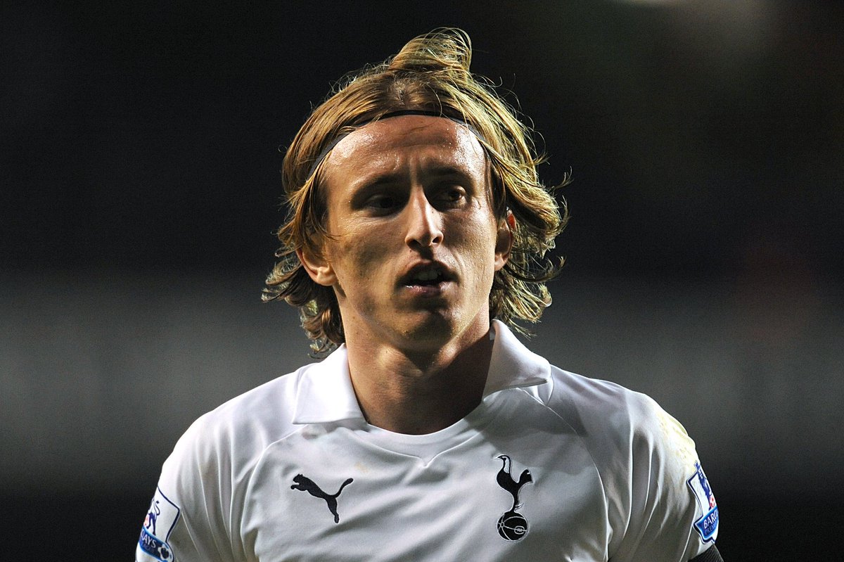 Harry Redknapp's transfer advice to Tottenham Hotspur:

🗣 "I'd go and see if I could get Luka Modric back. Take the pair of them, Bale and Modric. I still feel they need somebody there; they've got the forward players, but they need somebody to supply the bullets." #COYS