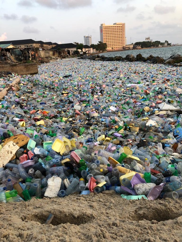 xee_tee's tweet photo. Stop littering, dispose waste properly, reuse &amp; recycle, sort your waste. It’s not that hard, we just need to make an effort... https://t.co/FYaQwJXEWH