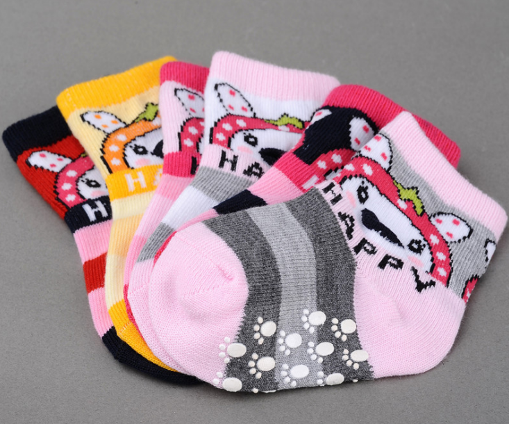socks_may's tweet photo. New style children's cute cotton socks non-slip floor grips socks #socks #kidsocks #childrensocks #nonslipsocks #gripsocks https://t.co/M6N5AtpeKj