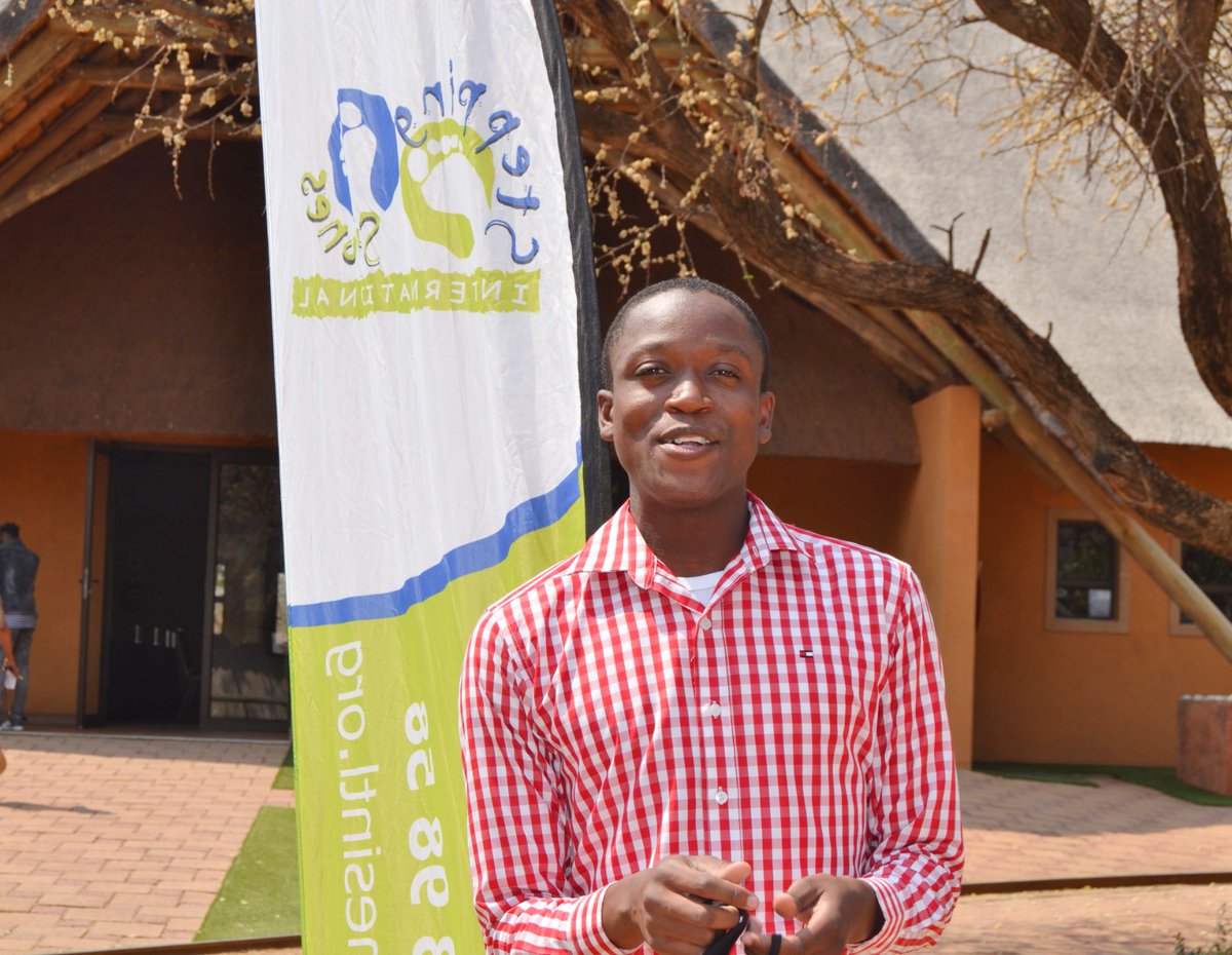 SSIIntl's tweet photo. Of the 54 participants:

✅39 gained work experience during job shadowing
✅8 went back to school
✅5 are now employed
✅1 started their own business 

#SkillsDevelopment #NGOsInAction https://t.co/tLPd8P1w1l