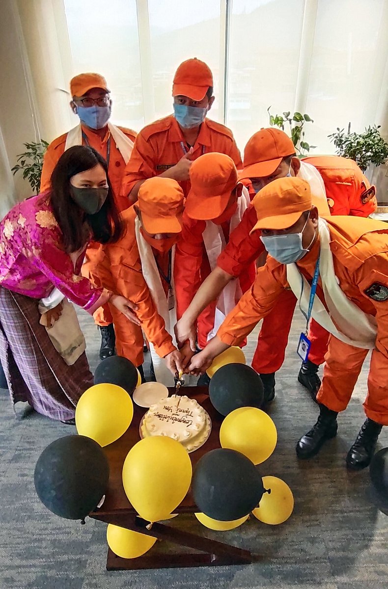 BankofBhutan's tweet photo. The #DeSuups of the bank were awarded the COVID-19 Pin for contributing in fighting against #COVID19. Tashi Delek to all! #GuardiansofPeace #BankofBhutan https://t.co/BkSLC934X3