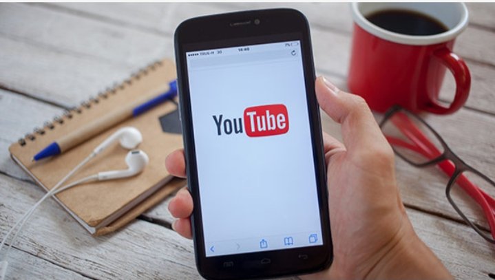 Ютуб на мобильном 2022. Ютуб на телефоне скрин. Телефон от ютуба. Youtube on phone. Ютуб на телефоне фото.