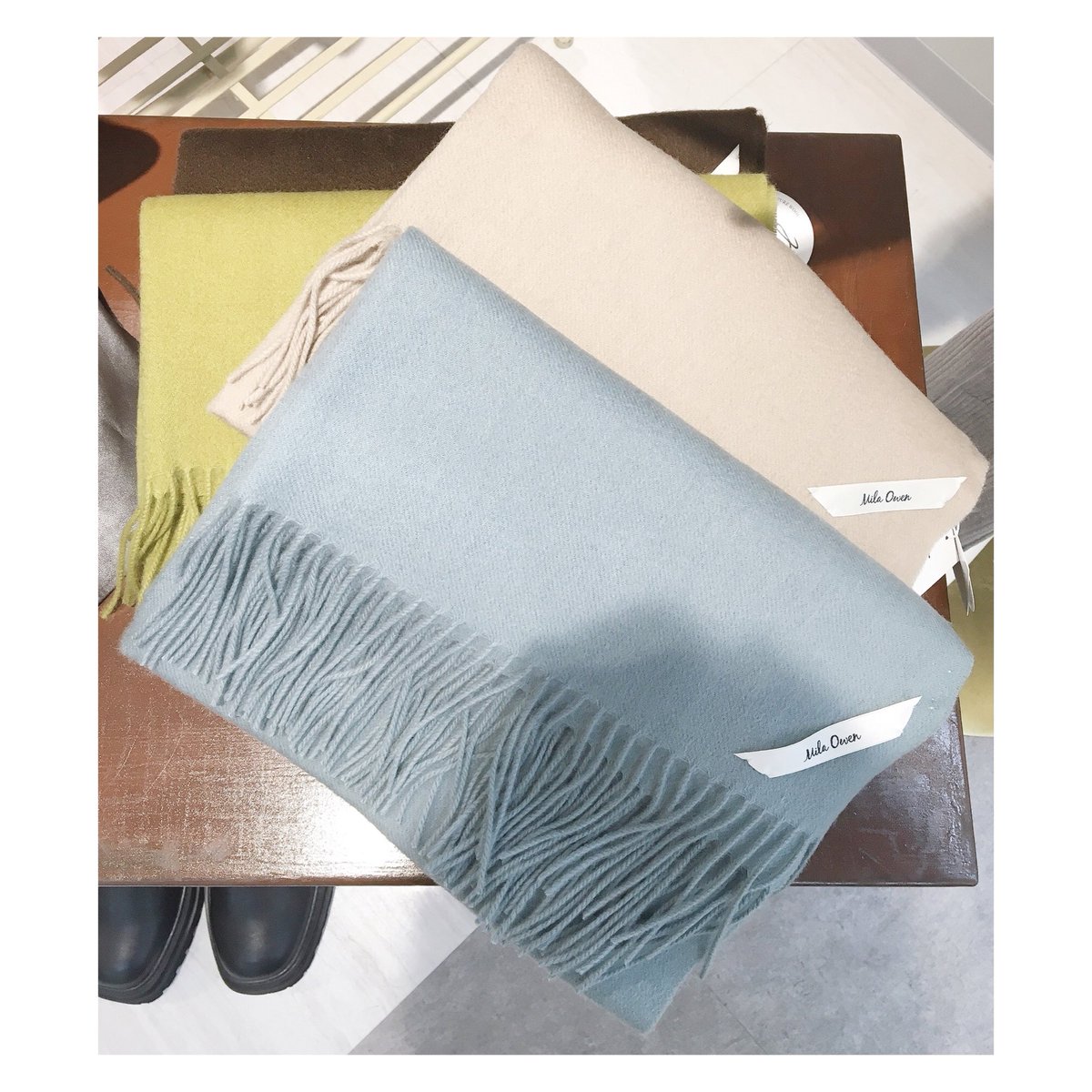 Select Shop Cosmic セレクトショップ コズミック Mila Owen タスマニアウールストール 7 800 Tax Color ミント オリーブ ベージュ ブラウン オータムコレクション開催中 9 18 金 27 日 まで 税込円以上お買い上げで ノベルティ Select Shop Cosmic セレクトショップ コズミック Mila Owen タスマニアウールストール 7 800 Tax Color ミント オリーブ ベージュ ブラウン オータムコレクション開催中 9 18 金 27 日 まで 税込円以上お買い上げで ノベルティ