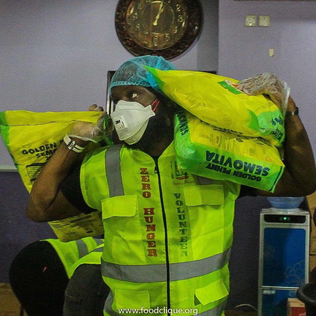 foodclique's tweet photo. People really stepped up to give @foodclique support since the outbreak of #COVID19 even though it is risky to be outside, but they knew food was a huge need for us and the people we serve. A special thank you to all our donors! We appreciate you! https://t.co/R5Io7mwy18
