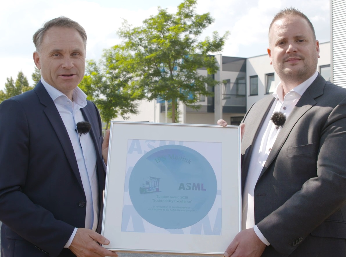 IPS_Technology's tweet image. We hebben de ASML "Sustainability Excellence" Award 2020 gewonnen! Samen met Innovar Cleaning Control en Meilink hebben we de award ontvangen voor het realiseren van innovatieve verpakkingen die uitblinken op het gebied van duurzaam hergebruik. We zijn super trots!