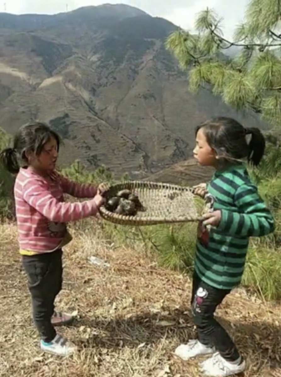 What kind of poverty are we talking about that exist in LiangShan? The kind where they’ve relied on potatoes for so many gens that it’s their staple diet. The kind where a family has 1 pair of pants and whoever goes out wears it. I’ve either seen these myself or heard fm parents