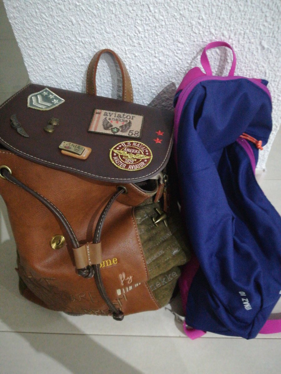 #VueltaAlColeSegura cansados de promesas vacías... De palabras vacías... De qué nos sigan engañando. Hoy las mochilas en casa