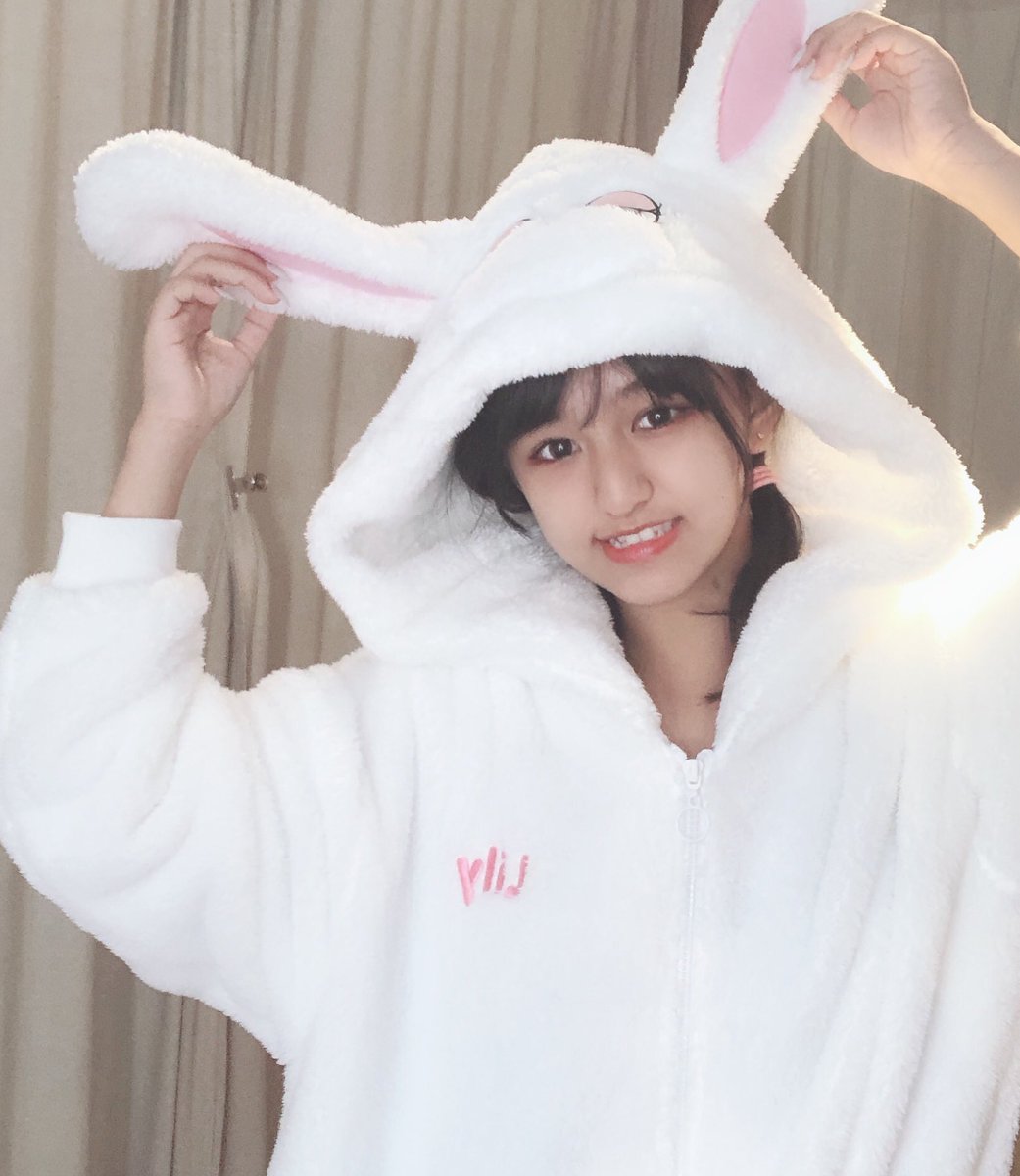 【ご報告】

秋冬の新作アパレルがドン・キホーテさんで発売中です🤲🏻❕

なんとなんと！イメージモデルをさせて頂きました👏🏻♥️⸜( ´ ꒳ ` )⸝

ふわふわしててこれからの時期にピッタリ(*^^*)❕友達とオソロにしても可愛いかも〰️🤤♥️

HP→ donki.com/products/chara…

#ドンキホーテ #キャラクター