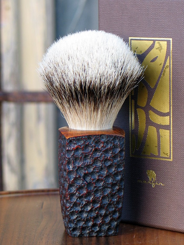 NEW. Marfin #shavingbrush n. 437. Handcrafted in Italy. Available in our online store. #traditionalshaving #rasagetraditionel #rasiermesser #afeitadoclasico #gentlemanstyle #madeinitaly #shaveoftheday #marcofinardi #marfinshavingbrush #bespoke 
#madeinitaly 
<a href="/MarfinBrushes/">Marco Finardi</a>