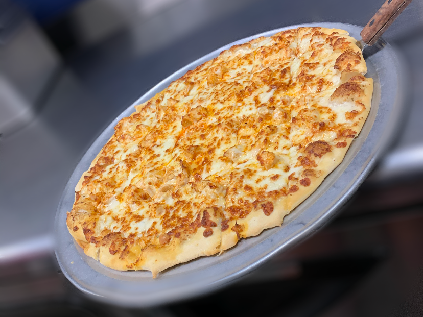 #FreePizzaFriday is here! Hit that RT button for your chance to win a free large one topping on Mister B! Must follow to win. 🍕