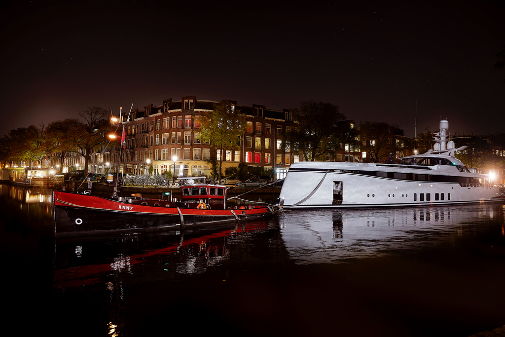 Feadship's tweet image. A rare sight of a #Feadship on the Amsterdam canals... and a picture so lovely it could be one of the masterpieces from @rijksmuseum ;) What do you think? #Project706