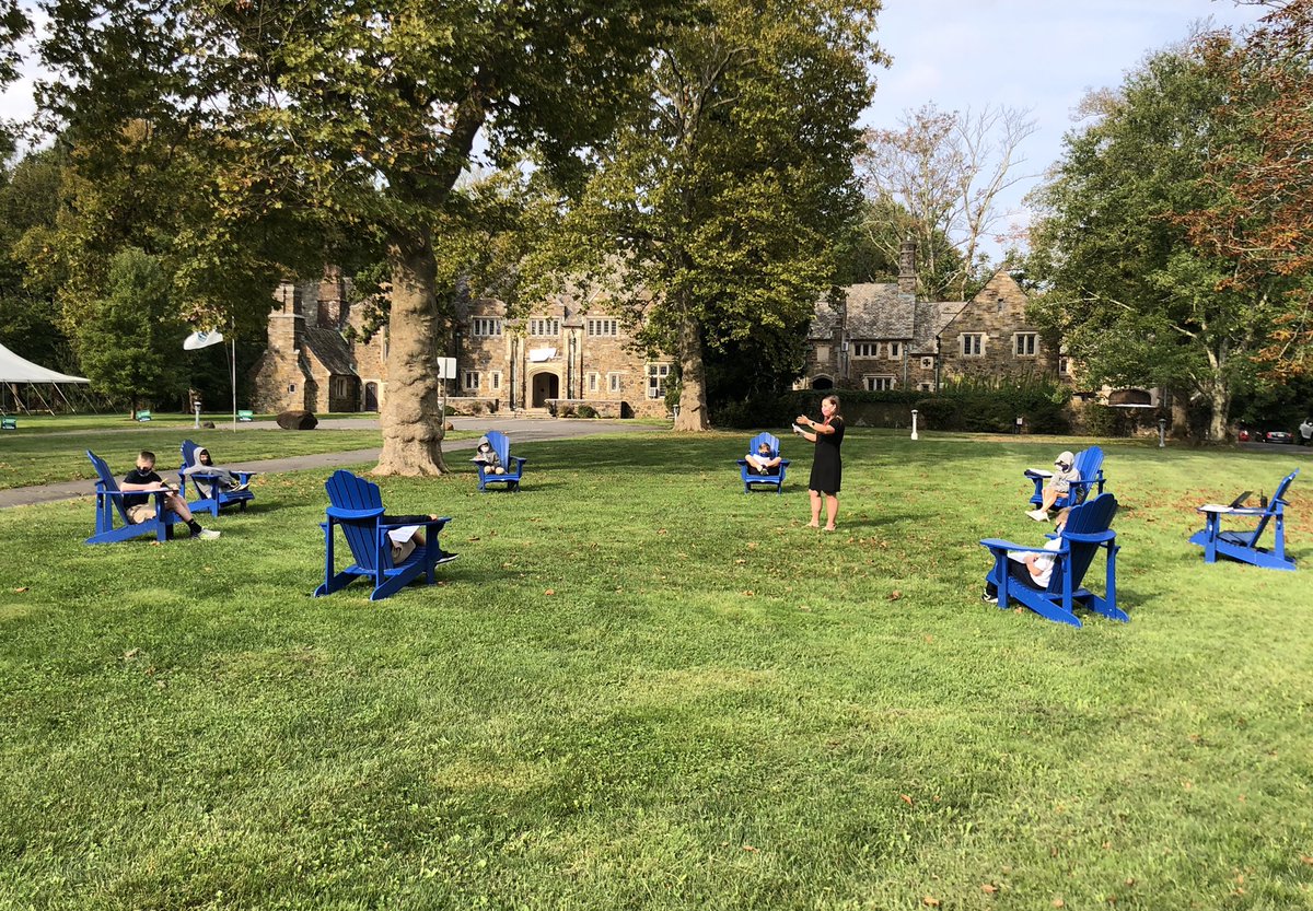 rikdugan's tweet photo. Que lugare especial aprender #Espanol @PrincetonAcadSH - Gracias Senorita Cawley! #ADK chairs are a gift from #PASHAlumni Class of 2017! Thank you, Gentlemen, for #creating a #beautiful space to #build #community and #learn - #PASHProud #LetsTakeItOutside #PASHForward #HeCanBe https://t.co/N2V8DvmqAj