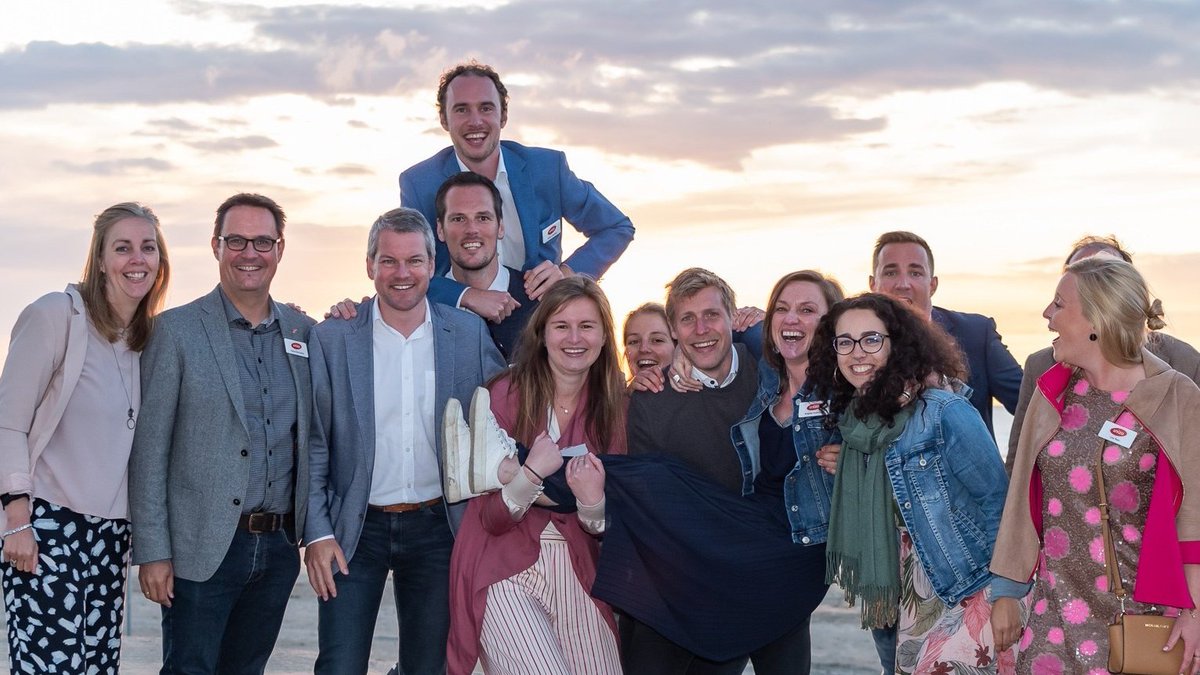 Word jij onze nieuwe collega?🤩
👉UNIZO West-Vlaanderen zoekt een commercieel bediende en projectverantwoordelijke!
De vacatures vind je hier:
🤟 Commercieel bediende: bit.ly/2RQVvJH
🤟 Projectverantwoordelijke: bit.ly/3km4638

Join our team😀