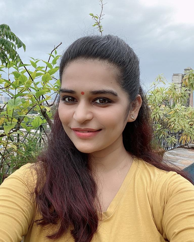 Weekend &amp; Chill...✌🏻😊

#weekendvibes #chill
#weekend  #actor #actorslife #actress #posing