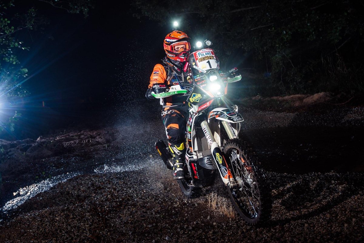 Mirjam Pol has won the night stage special of the Rallye Breslau 🔝! It was dusty, foggy and sometimes quite dangerous but still, she managed to claim the first position 🥇 ⁠
⁠
#MirjamPol #RallyeBreslau #Rally