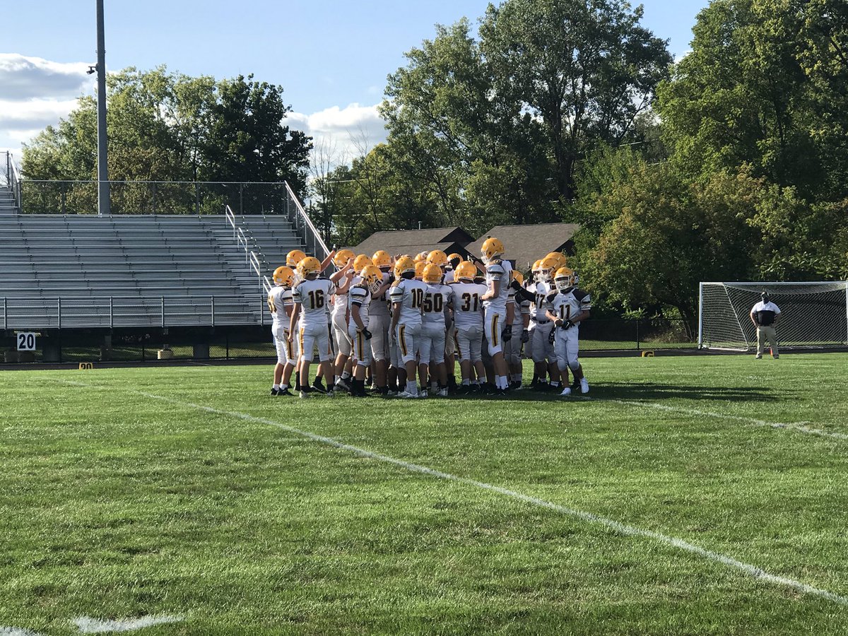 CoachHoenk's tweet photo. First time many of these players have to be able to compete for their school and community since March. Wasnโt always pretty and fought through lots of mistakes. Proud of how they battled through adversity and got the W. #GoChix #ProgressThroughPain https://t.co/odCJYdkZpZ