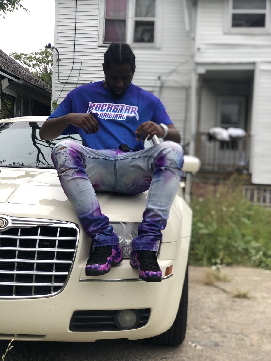 Projects_Shep's tweet image. Yeah, I'm blessed
Came a long way from we was livin' in the 'jects
Told you I was a dawg, baby, when we first met
I'm nothin' like the rest, so what the fuck did you expect?
To be honest, I don't care 'bout your opinion, where the check?