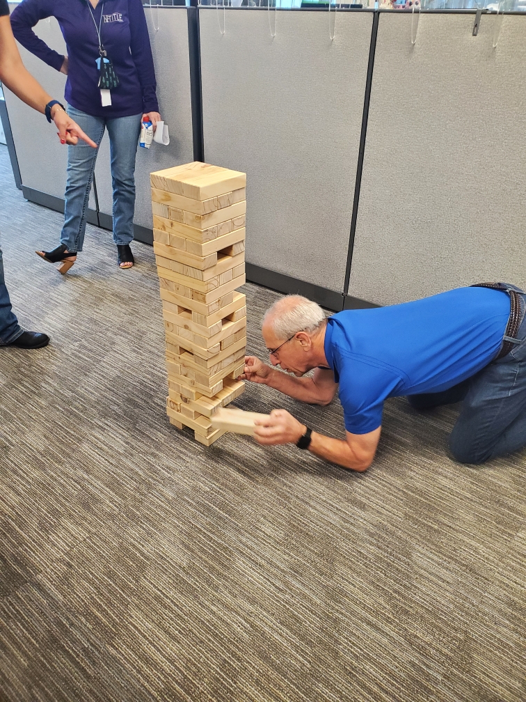 ChesmarHomesTX's tweet photo. One of our company values is to HAVE FUN. We've got this mastered. Our sister company, N Title, insists that we break up the day with 5 minutes of fun so that we can get up from our desk & get moving!
#chesmarhomes #ntitle #workculture #workfam #workhardplayhard https://t.co/ki6B3J6suO
