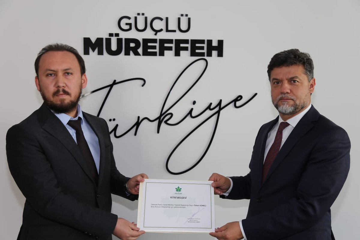 gunec_ozkan14's tweet photo. Gelecek Partisi Bolu Kurucu İl Başkanlığı görevini şahsıma layık gören başta Sn.@Ahmet_Davutoglu ve Teşkilat Başkanımız Sn.@mnedimyamali @cancankesen @cumaicten @aoguzkaraoglu @umityardim1961 @senolgursan39 Başkanlarıma veGenelMerkezimizde görevyapantüm Başkanlarımateşekkürederim https://t.co/TPrD19a1cn