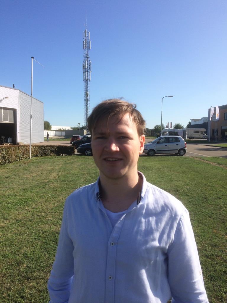 Geheel Corona style zijn vandaag de diploma’s individueel uitgereikt. Gefeliciteerd Maurits