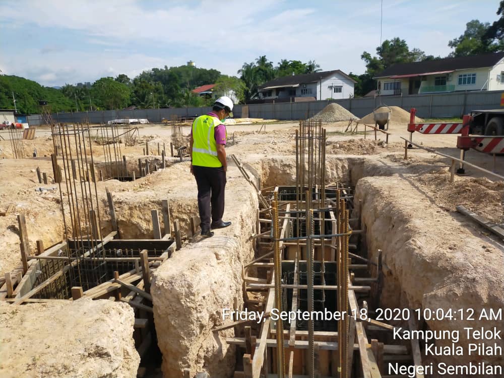 Kerja-kerja pembinaan Kompleks Pentadbiran Pejabat Agama Islam Daerah Kuala Pilah sedang rancak dilaksanakan. - Kerjasama Dan Pemantauan Berterusan. @MOWorks <a href="/JKRMalaysia/">JKR Malaysia</a> <a href="/JKRNS/">JKR Negeri Sembilan</a> <a href="/MDKP1/">M.D Kuala Pilah</a>