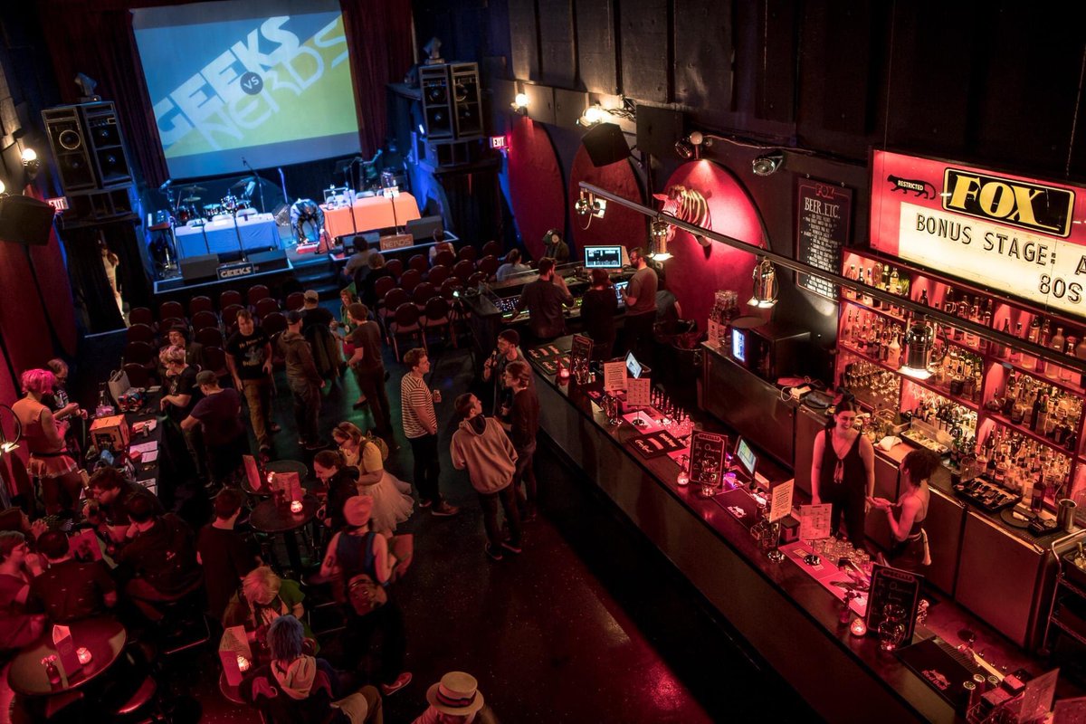 #flashbackfriday to last year’s @bonusstagevan debate of Luigi vs Tails!