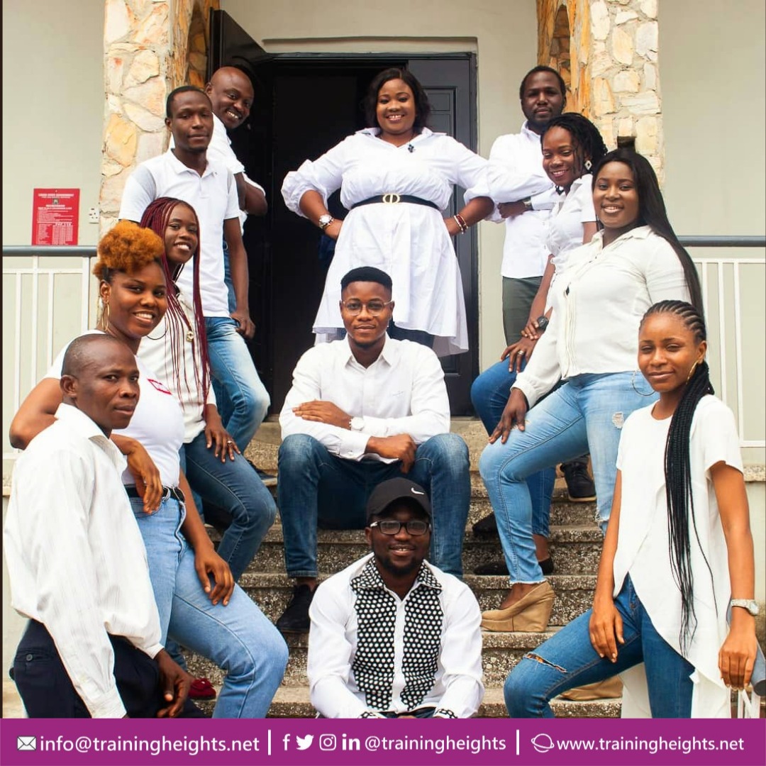 TrainingHeights's tweet photo. It's Friday, chilling with the team.
#TGIF #TrainingHeights #FunFriday #Team https://t.co/ICGTCnqpVW