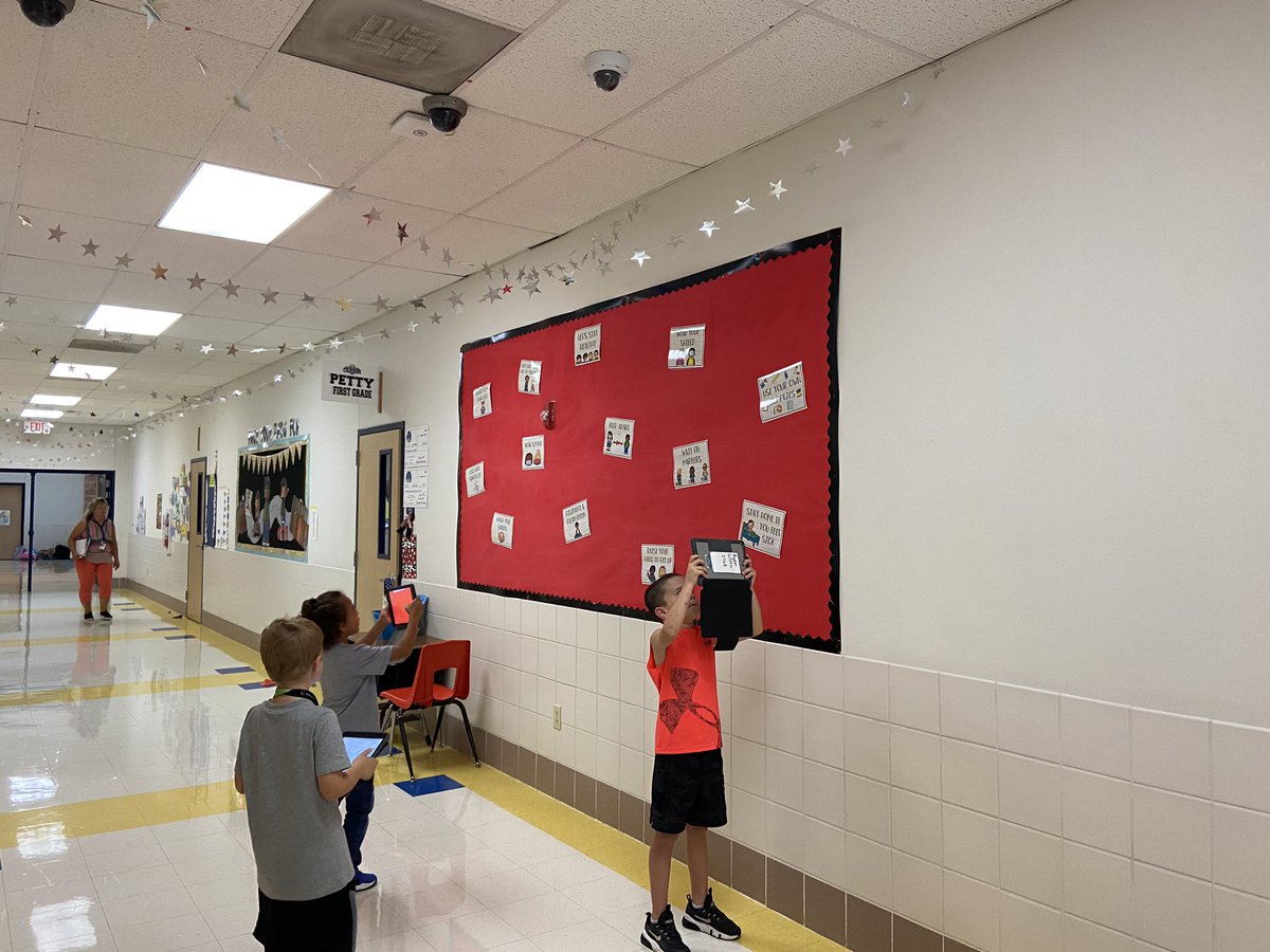 DecaturISDGT's tweet image. #carsonstars first graders went on a shape hunt, taking pictures of shapes found around the school #eagleslearn