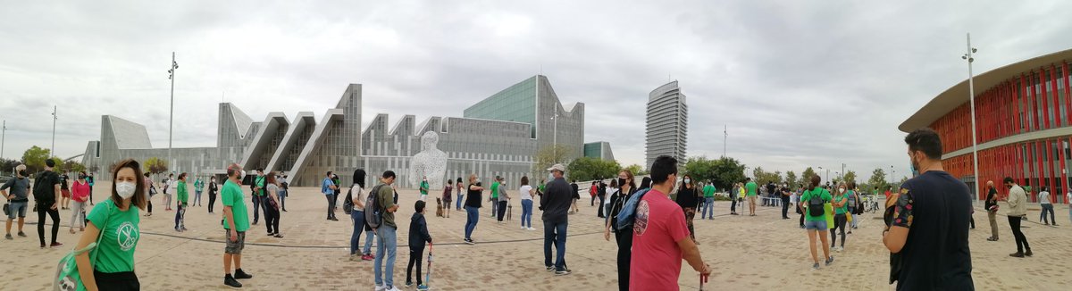patriciartZ's tweet photo. #FaciDimision #VueltaSegura @felipefaci @JLambanM luchando por lo nuestro y los nuestros. Educación de calidad. Huelga educativa en Zaragoza. @SoydeZaragoza https://t.co/dn2HUgLnB4