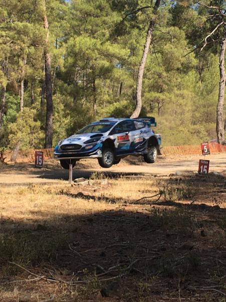 RumBat's tweet photo. #BeforeStart #WarmUp #shakedown az önce tamamlandı.
14:00'da @rallyturkey basın toplantısına çıkacak pilotlar:
Fourmaux 
Tidemand
Bulacia
Avcı
Suninen
Lappi
Loeb
Ogier
Evans 
Tänak 

Naklen: https://t.co/8Kp7wTIaPg 

@TGR_WRC @HMSGOfficial @toksportwrt @TOSFED @OfficialWRC @fia https://t.co/X82gV3lETI