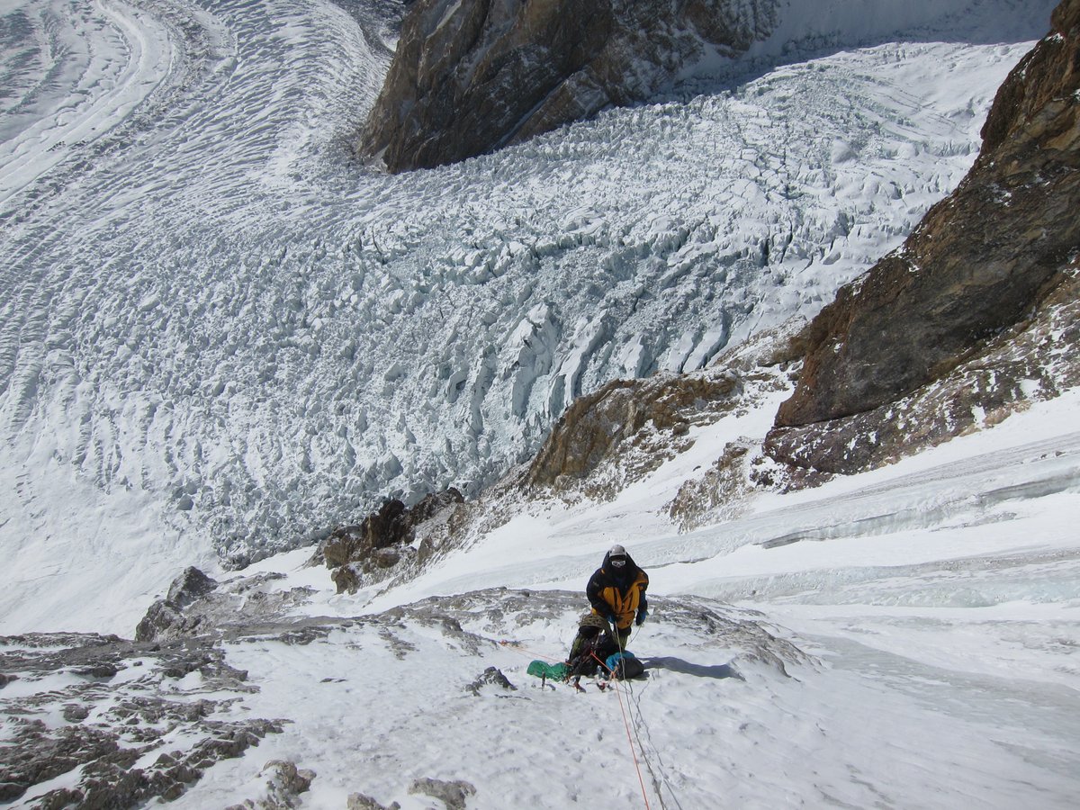 ⏰ Mañana a las 7:00 en Tierra de Aventuras:
📍 Carlos Suárez <a href="/suarezclimb/">Carlos Suárez</a> 
📍 Albert Bosch <a href="/albert_bosch/">Albert Bosch</a> 
📍 Iosu Juaristi <a href="/IosuJuaristi/">Fotoiosu_photography</a> 
📍 Supervivencia y bushcraft <a href="/Franyork18/">Franyork</a> 

¿No vas a madrugar? Podcast en:
▶️ Ivoox
▶️ iTunes
▶️ Spotify

<a href="/aragonradio/">Aragón Radio</a>