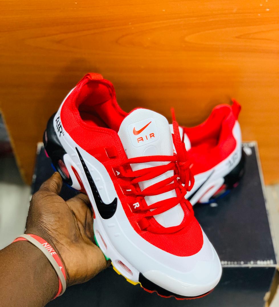 ShoesHubUganda's tweet photo. shoesaddict #shoeslovers #shoesforsale #shoestyle 
Call Or WhatsApp 0753844635
We have Free delivery with in Kampala for more than 2 pairs.
.
.
#kampala #eastafrica  #instauganda  #uganda #shoesuganda #ShoesHubUganda #ugandafashion #ugandanews #YagalizzaMunno https://t.co/hXnimMCw6v