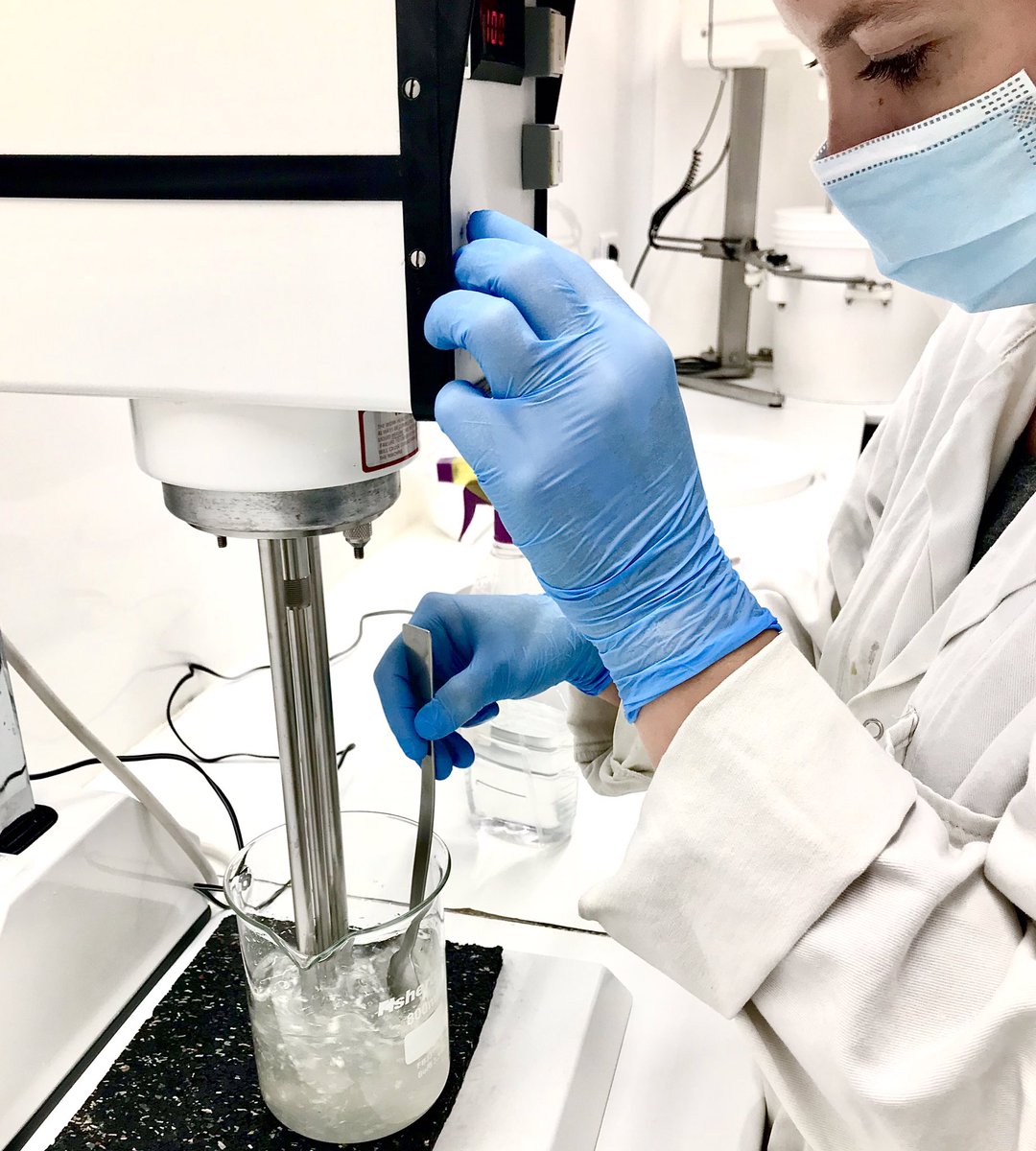 FulbeKhem's tweet photo. Au cœur de notre R&amp;D.

En quête constante d’innovations à la pointe de la science et de technologies révolutionnaires pour valoriser la #phytothérapie africaine. https://t.co/hzLPJLfn4X