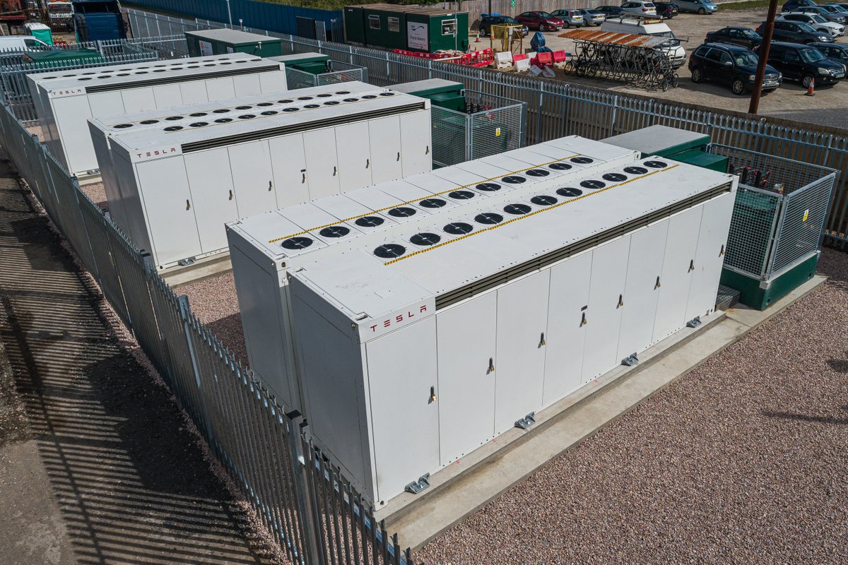 neso_energy's tweet photo. Our new #wideraccess API is now live in our @NGControlRoom!

@Tesla became the first user yesterday via its #Autobidder platform, managing first-time BM access for Harmony Energy &amp; @FotowatioRV's Holes Bay #battery #energy #storage plant 🔋⚡️

Read more 👉https://t.co/isIqi5pvnX https://t.co/7uT3efmU7Z