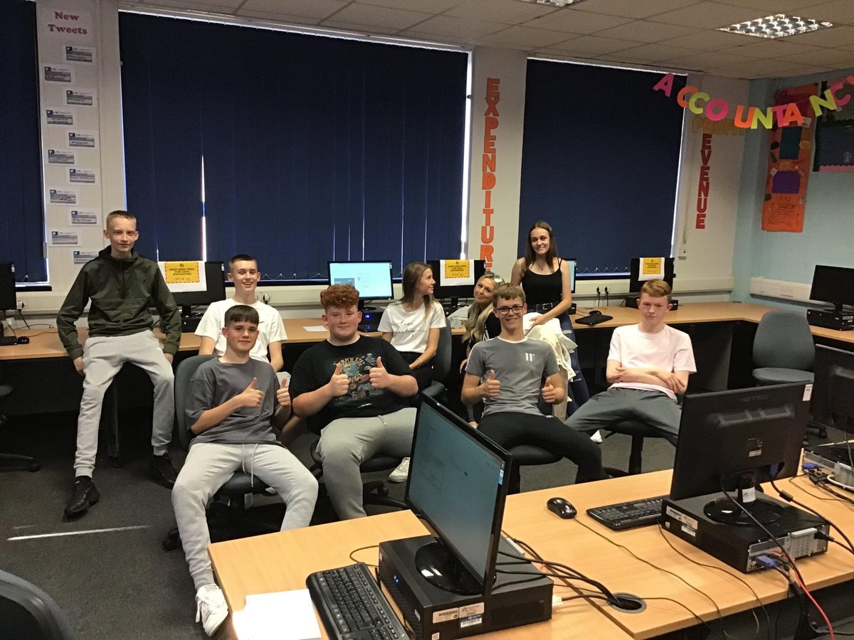 StudentNlc's tweet image. A big well done to our first winning rounders team of the year! 

We hope you all enjoy your free Starbucks prize ☕️

#TeamNLC #BusinessStudies