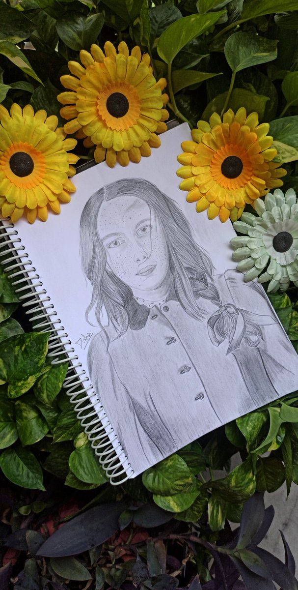 DishaWithAnA's tweet photo. Still holding on to the hope that Anne With An E will be renewed for more seasons 
#renewannewithane #AnneWithAnE #annewithanesketch 
@AmybethMcnulty @YoWalleyB @AnneTheSeries @AnneWithAnE https://t.co/X1Vs5Wrk4z