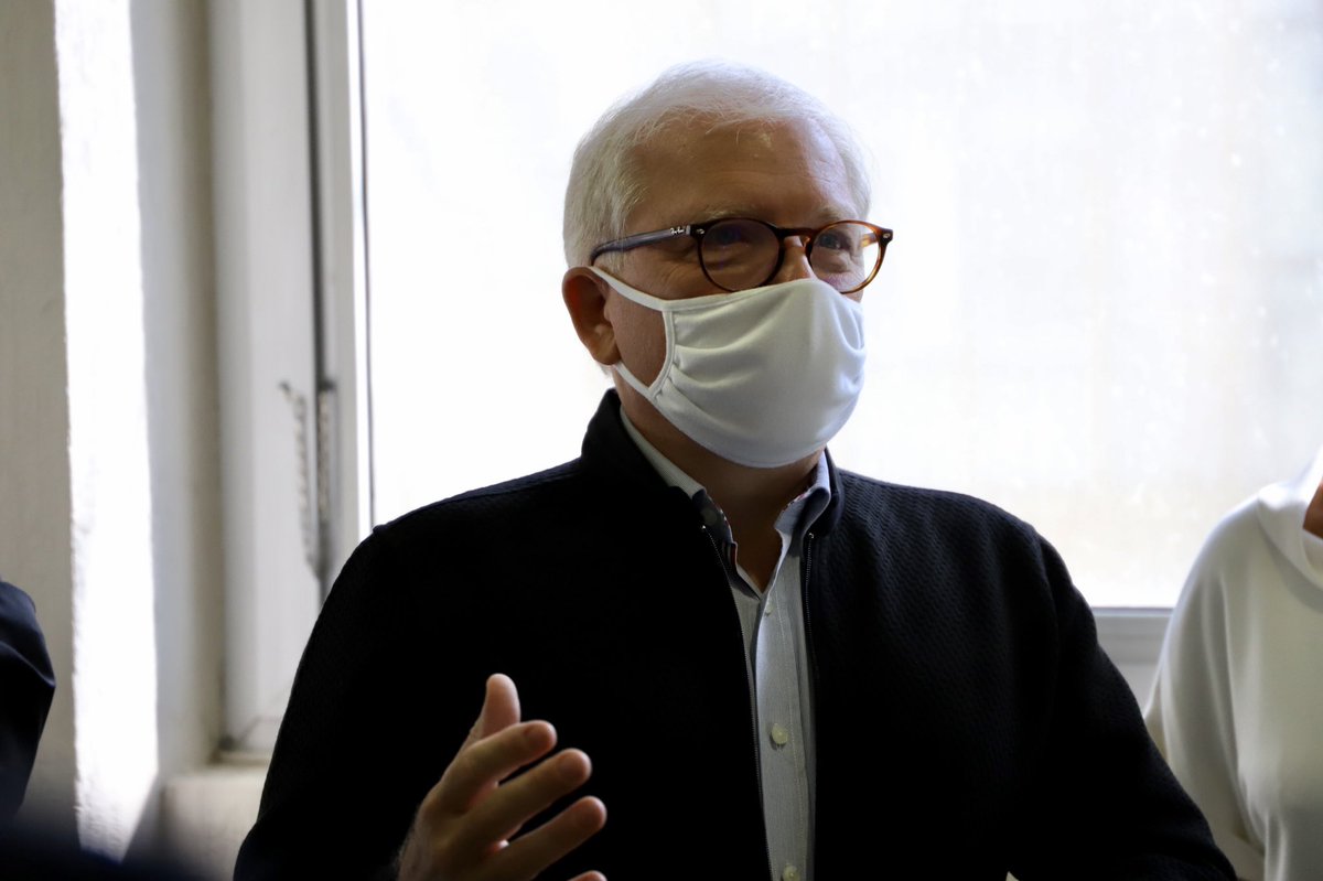 Visite de <a href="/KERANOVA_SA/">Keranova</a>, start-up #MedTech du #FT120. Grâce à son partenariat avec <a href="/Univ_St_Etienne/">Université Jean Monnet Saint-Étienne</a>, cette entreprise #deeptech invente le futur de l'ophtalmologie à Saint-Etienne. La #FrenchTech, coeur de la relance et de l’emploi. Bravo à Fabrice Romano et toute l'équipe !