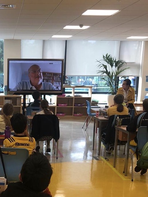 Wearing yellow to remember Roald Dahl