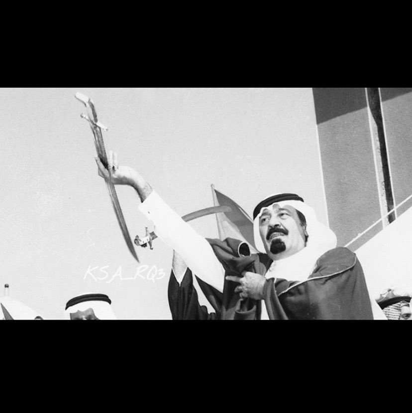 M1Nawaf's tweet photo. اذكروا الله وصلوا عالنبي ولاتنسونه من الدعاء♥️♥️ #يوم_الجمعه https://t.co/HlsfFB7cvs